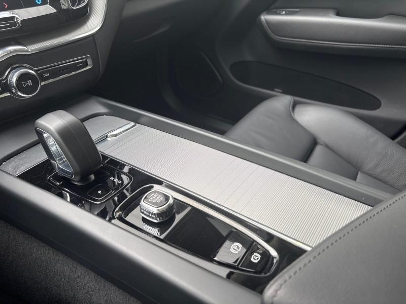 Image VOLVO XC60 T6 Hybride Rechargeable 253 + 145ch Plus Style Dark Geartronic 8 AWD