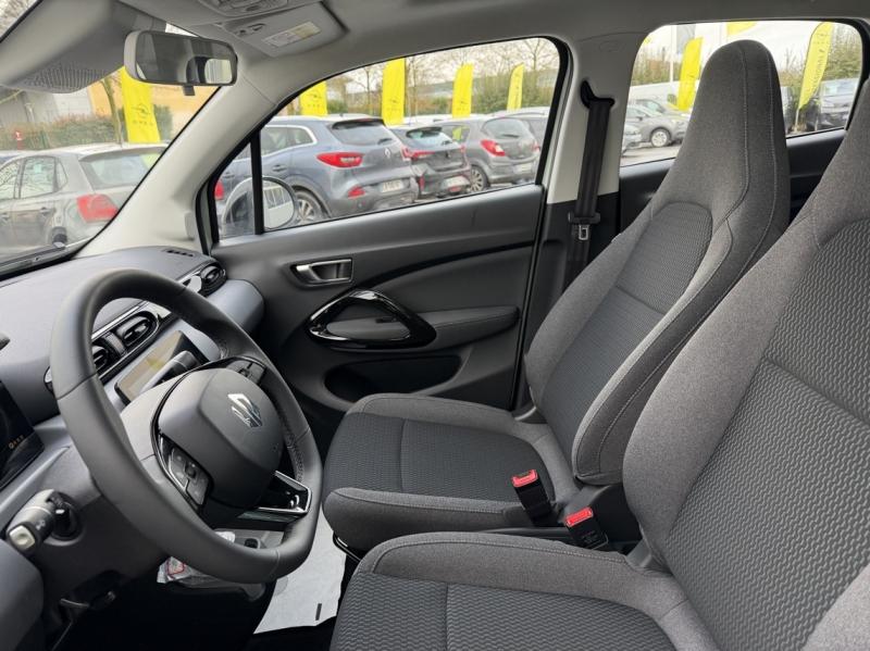 Image LEAPMOTOR T03 Electric 95ch Design