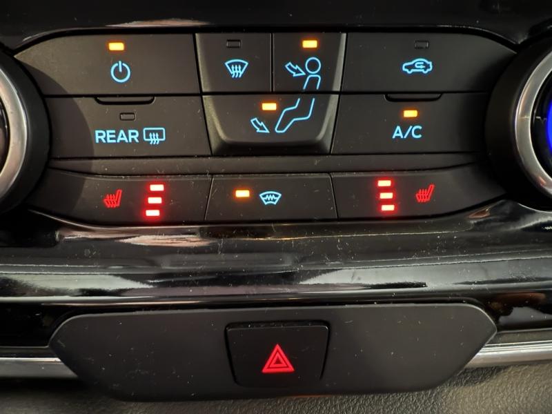 Image FORD Tourneo Custom 320 L1H1 1.0 EcoBoost 120ch pHEV Titanium