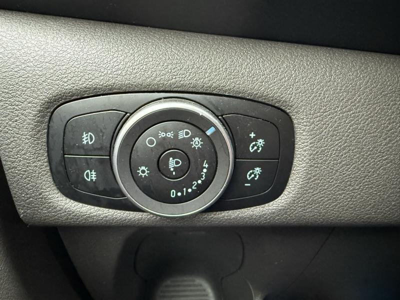 Image FORD Tourneo Custom 320 L1H1 1.0 EcoBoost 120ch pHEV Titanium