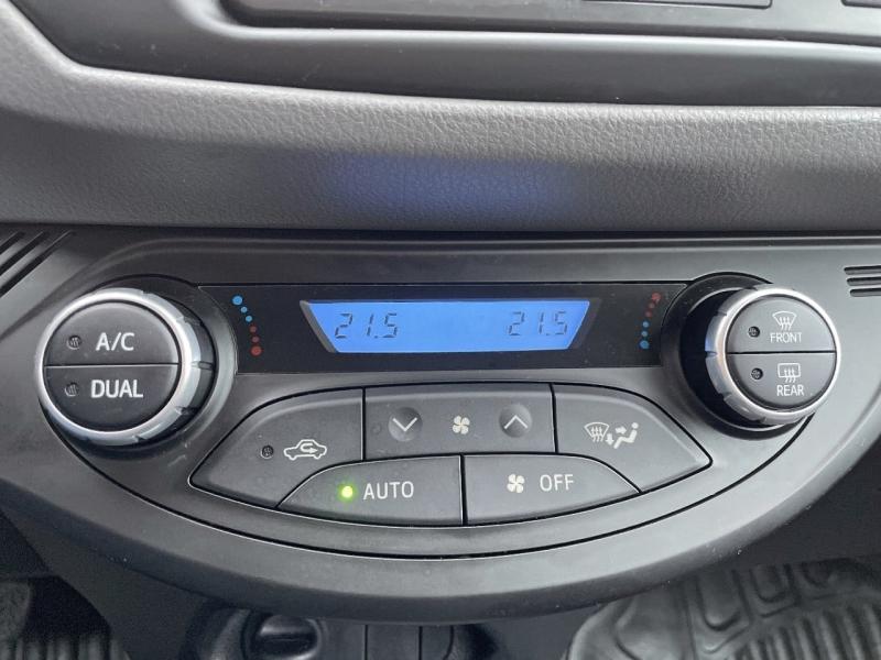 Image TOYOTA Yaris HSD 100h France 5p