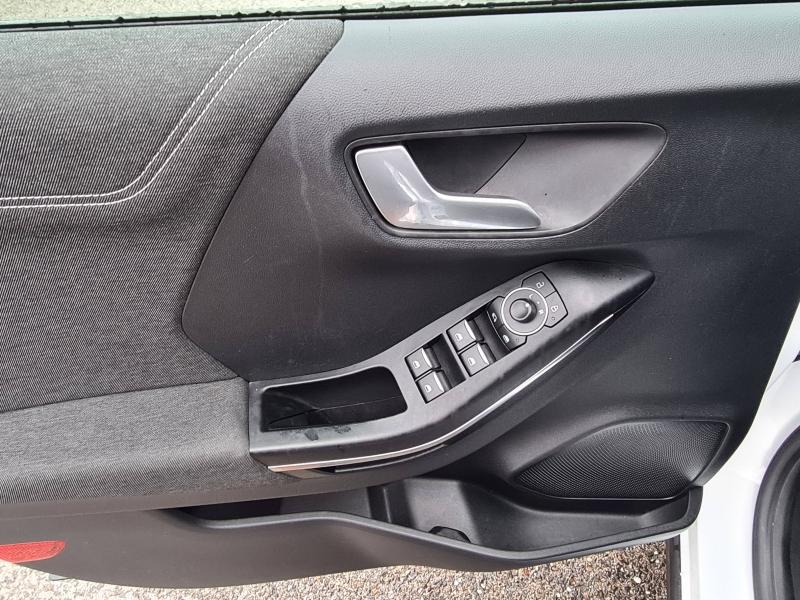 Image FORD Puma 1.0 Flexifuel 125ch S&S mHEV Titanium Design 3