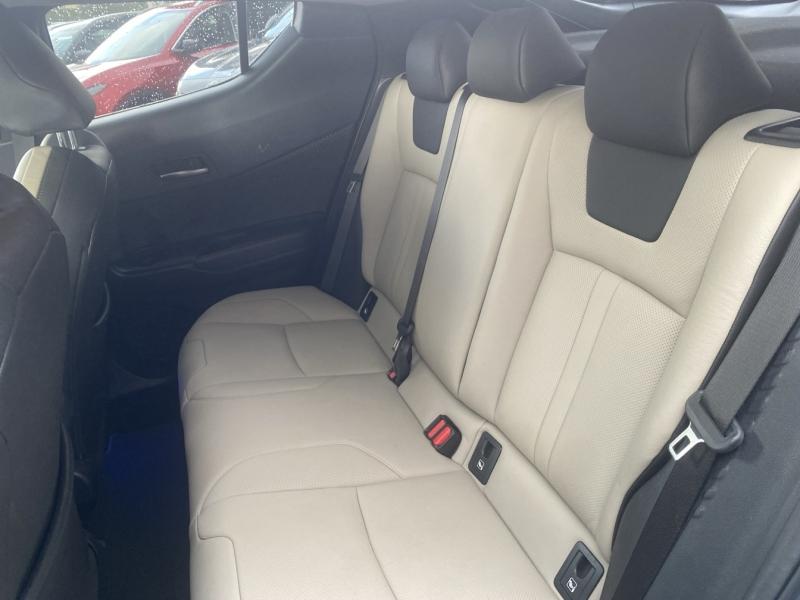 Image TOYOTA C-HR 184h Collection 2WD E-CVT MC19