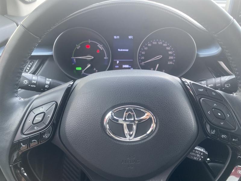 Image TOYOTA C-HR 184h Collection 2WD E-CVT MC19