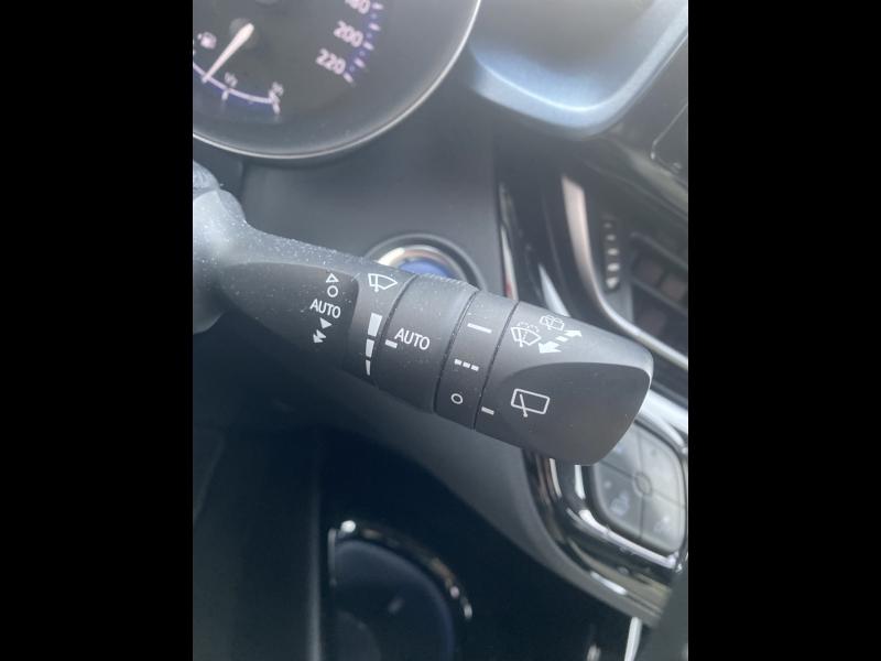Image TOYOTA C-HR 184h Collection 2WD E-CVT MC19
