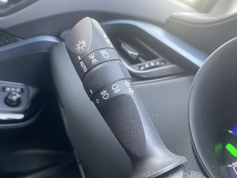 Image TOYOTA C-HR 184h Collection 2WD E-CVT MC19