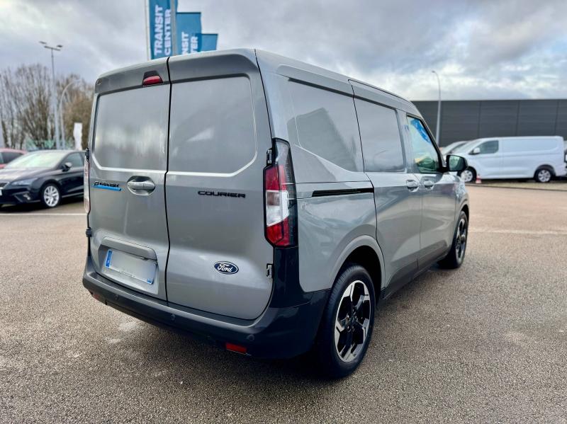 Image FORD Transit Courier Electrique 100 kW 136ch Limited