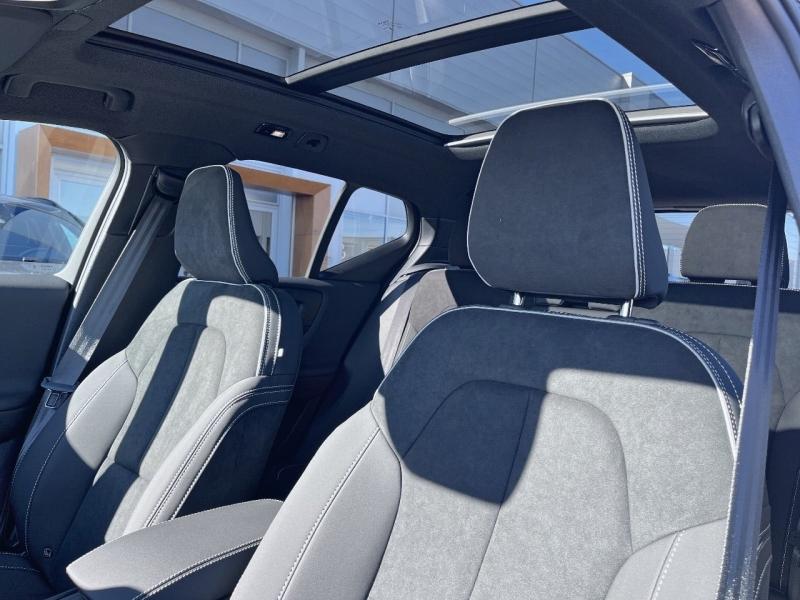 Image VOLVO EX40 Single Extended Range 252ch Black Edition