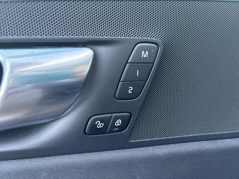 Image VOLVO XC60 T6 Hybride Rechargeable 253 + 145ch Plus Style Dark Geartronic 8 AWD