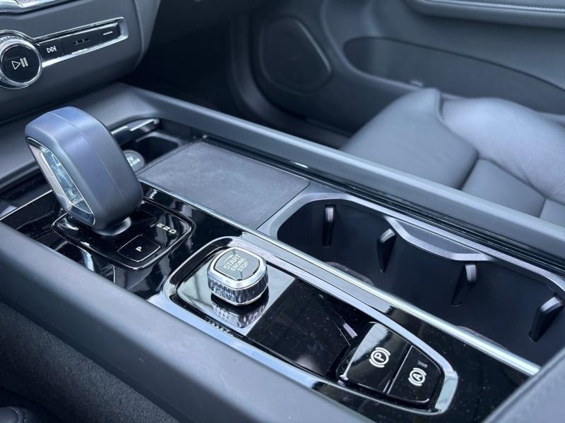 Image VOLVO XC60 T6 Hybride Rechargeable 253 + 145ch Plus Style Dark Geartronic 8 AWD