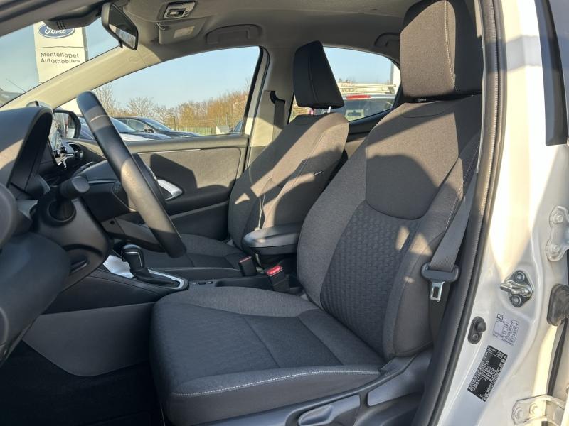 Image TOYOTA Yaris 116h Dynamic Business 5p + Programme Beyond Zero Academy MY22