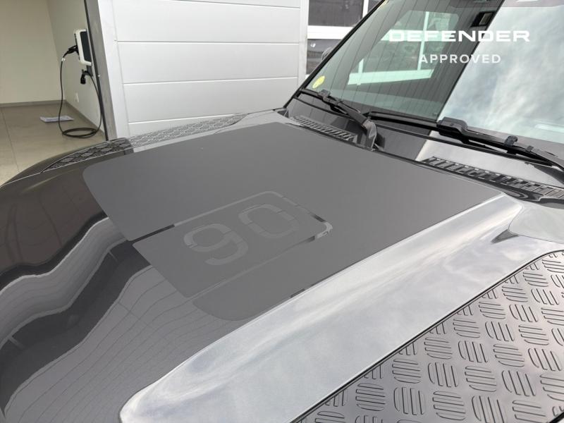 Image LAND-ROVER Defender 90 3.0 D250 Hard Top X-Dynamic SE