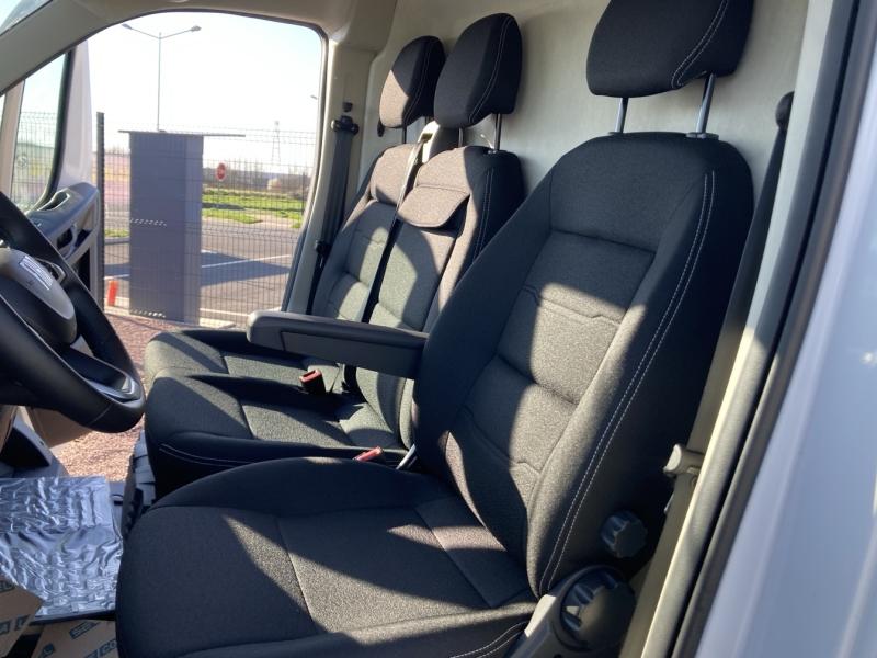 Image FIAT Ducato Fg L2H2 3.3 140ch S&S Pack Premium Connect