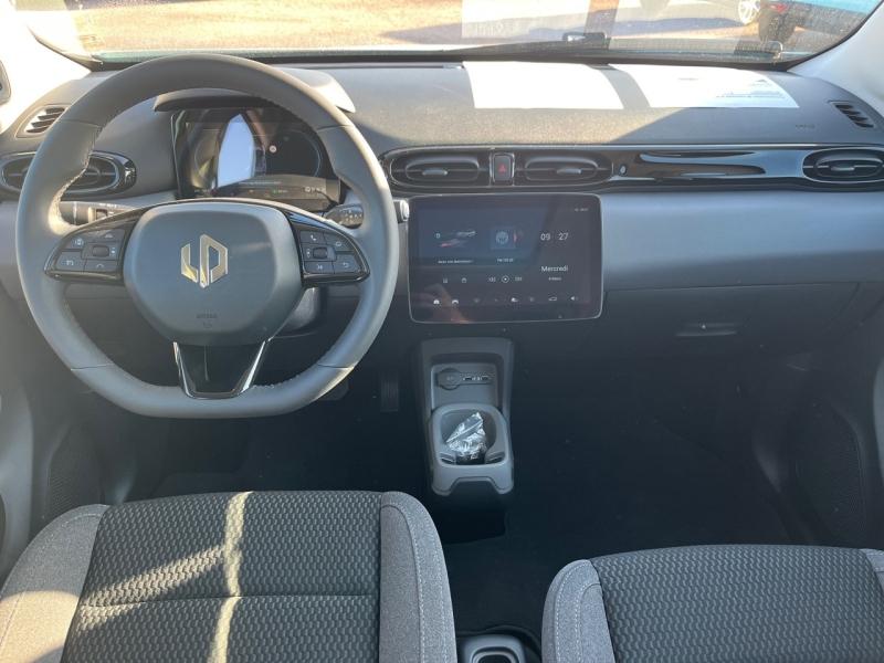 Image LEAPMOTOR T03 Electric 95ch Design