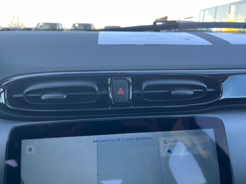 Image LEAPMOTOR T03 Electric 95ch Design