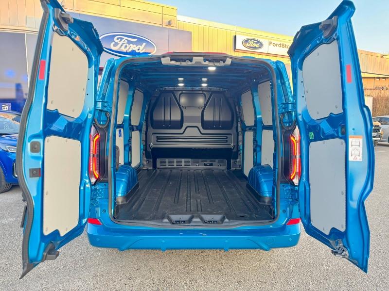 Image FORD Transit Custom Fg 320 L1H1 Electrique 160 kW 218ch Batterie 64 kWh Sport