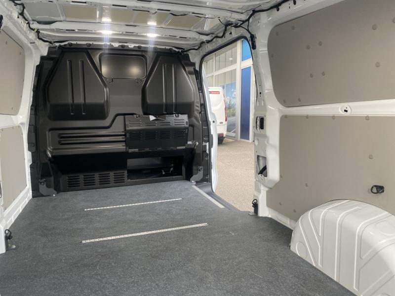 Image FORD Fourgon 320 L2H1 2.0L EcoBlue diesel 150 ch BVM6 LIMITED