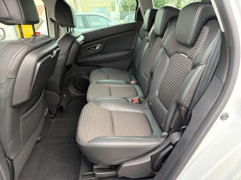 Image RENAULT Grand Scenic 1.7 Blue dCi 150ch Intens EDC