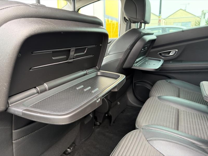 Image RENAULT Grand Scenic 1.7 Blue dCi 150ch Intens EDC