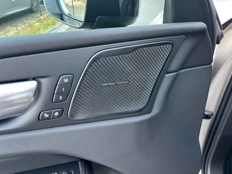 Image VOLVO XC60 T6 Hybride Rechargeable 253 + 145ch Ultra Style Dark Geartronic 8 AWD