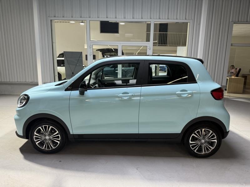 Image LEAPMOTOR T03 Electric 95ch Design