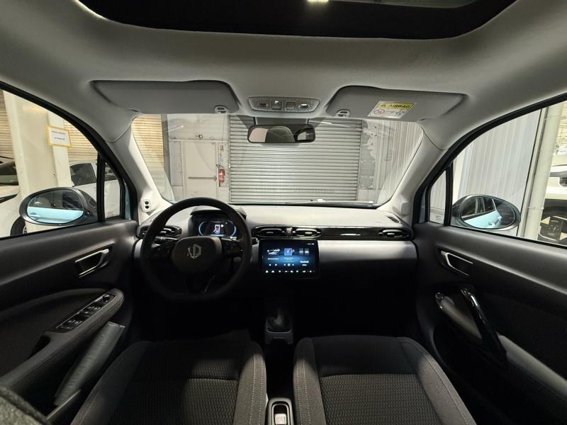 Image LEAPMOTOR T03 Electric 95ch Design