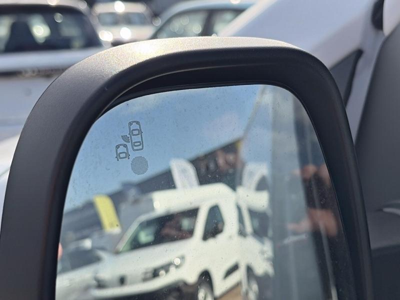 Image OPEL Vivaro Fg M 2.2 Diesel 180ch Sportive automatique