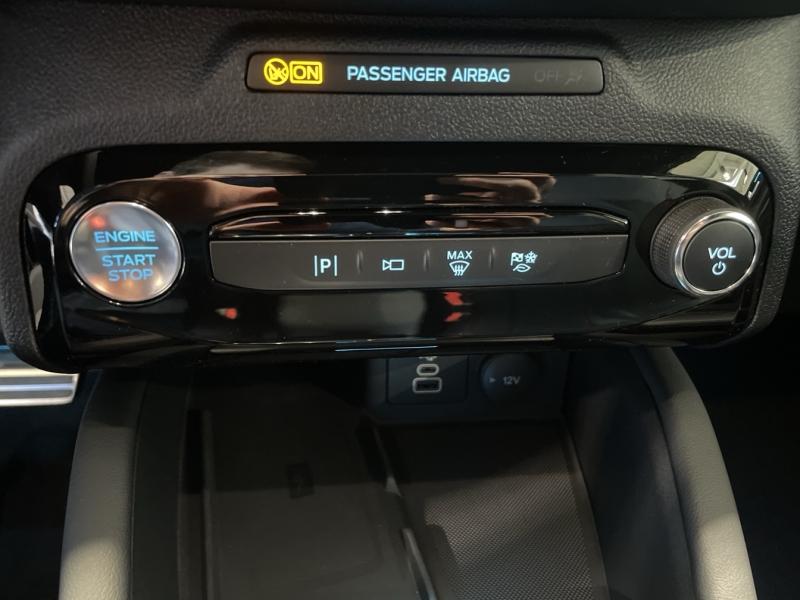 Image FORD Kuga 2.5 Duratec 180 ch Hybrid FlexiFuel (FHEV E85) Powershift 5p ST LINE X