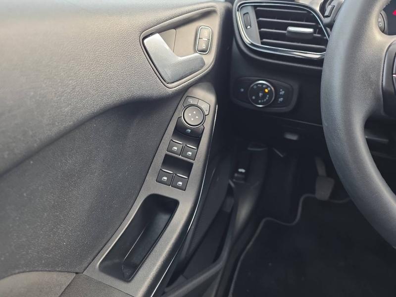 Image FORD Fiesta 1.0 Flexifuel 95ch Titanium Business 5p