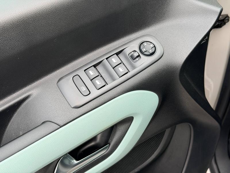 Image CITROEN Berlingo XL BlueHDi 130ch S&S Shine 7 places