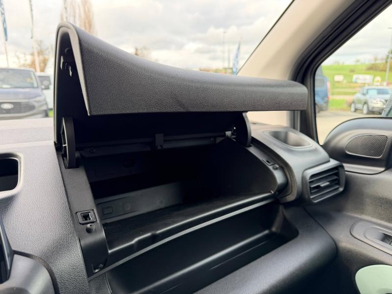 Image CITROEN Berlingo XL BlueHDi 130ch S&S Shine 7 places