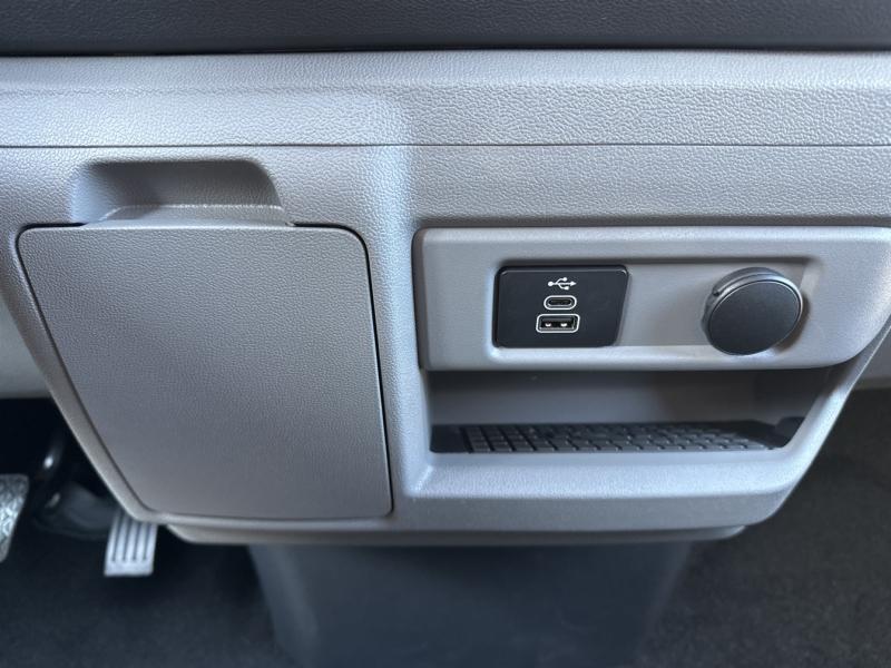 Image FORD Transit CUSTOM  CAB APP 320 L1H1 2.0L EcoBlue diesel 170 ch BVA8 LIMITED