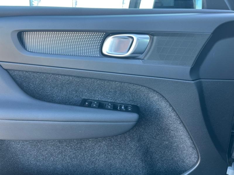 Image VOLVO XC40 T5 Recharge 180 + 82ch R-Design DCT 7