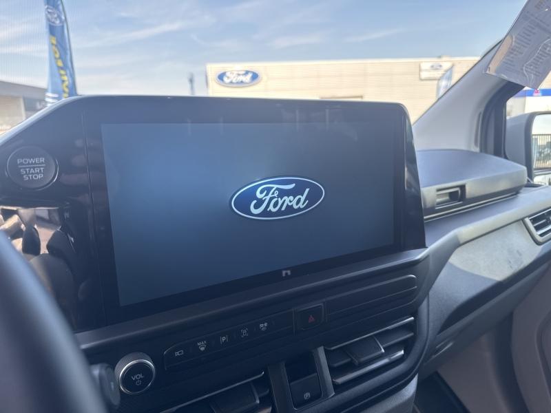 Image FORD Transit Custom Fg 320 L1H1 2.5 Duratec 232 ch Hybride recheargeable Multicab Limited CVT
