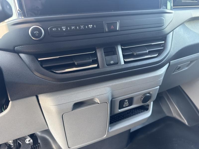 Image FORD Transit Custom Fg 320 L1H1 2.5 Duratec 232 ch Hybride recheargeable Multicab Limited CVT