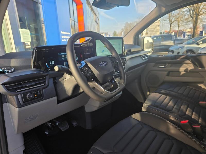 Image FORD Tourneo Custom 320 L2H1 2.0 EcoBlue 170ch Titanium BVA8