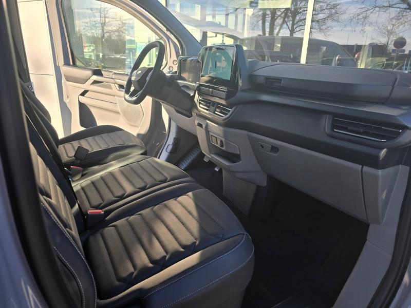 Image FORD Tourneo Custom 320 L2H1 2.0 EcoBlue 170ch Titanium BVA8
