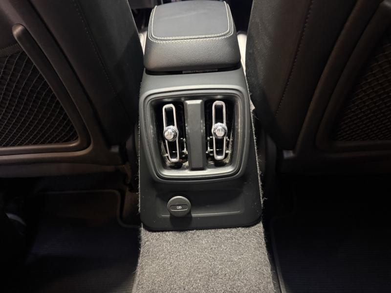 Image VOLVO XC40 T5 Recharge 180 + 82ch R-Design DCT 7