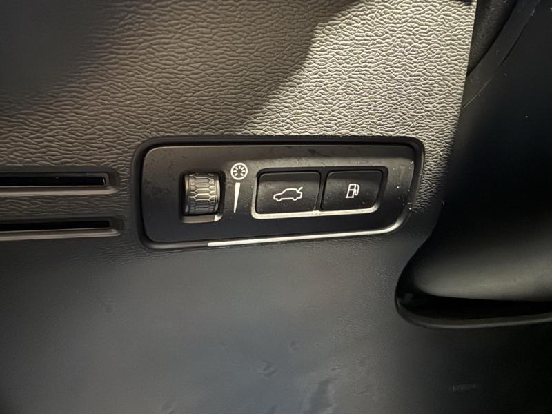 Image VOLVO XC40 T5 Recharge 180 + 82ch R-Design DCT 7