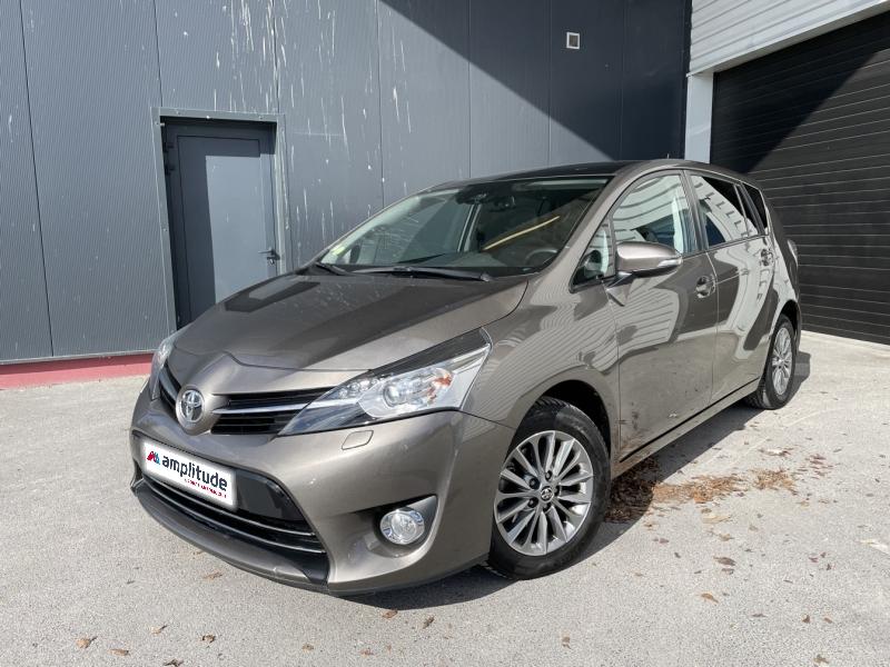 Photo TOYOTA Verso 112 D-4D FAP Design