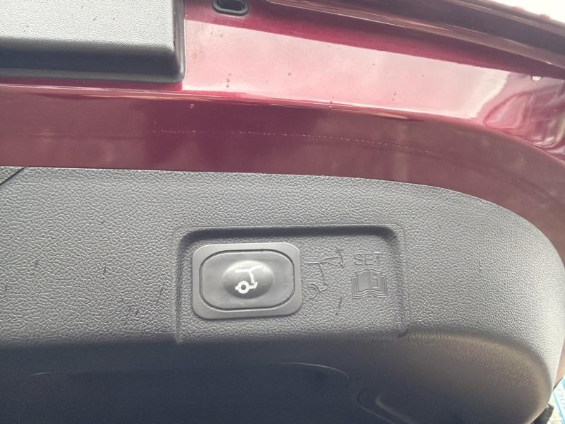 Image FORD Puma 1.0 Flexifuel 125ch S&S mHEV ST-Line X Vivid Ruby Edition