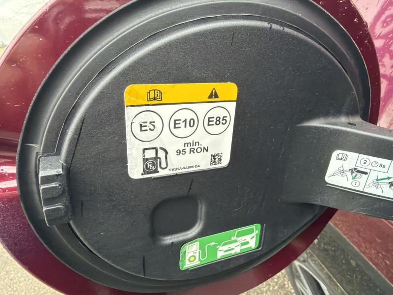 Image FORD Puma 1.0 Flexifuel 125ch S&S mHEV ST-Line X Vivid Ruby Edition