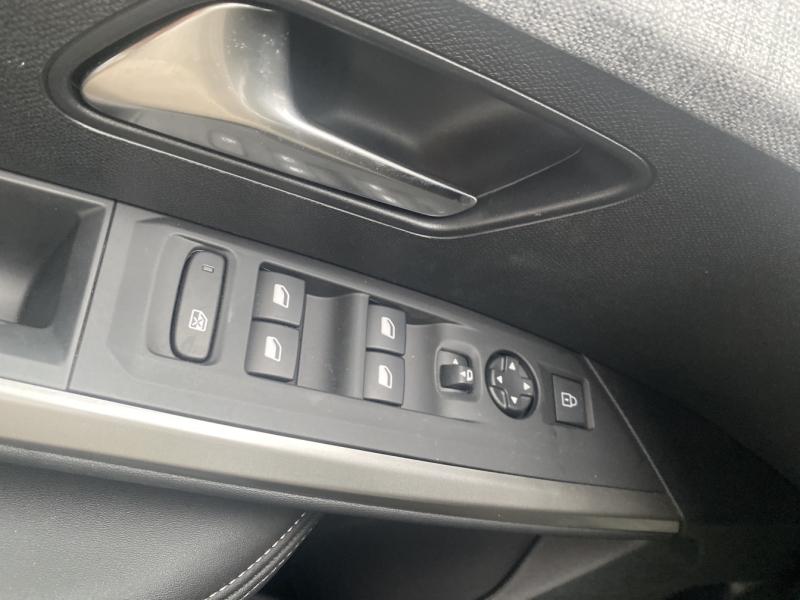 Image PEUGEOT 3008 1.2 Hybrid 145ch Allure e-DCS6