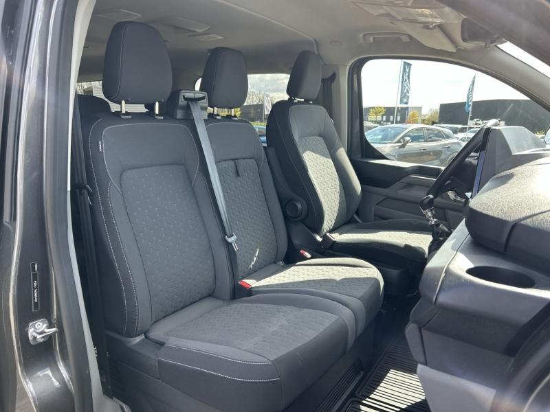 Image FORD Tourneo Custom 320 L2H1 2.0 EcoBlue 150ch Titanium