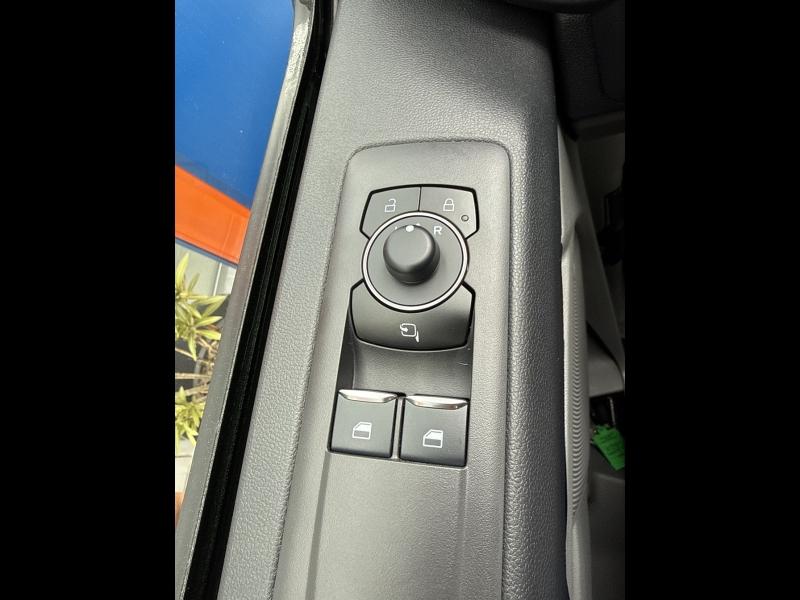 Image FORD Transit Custom Fg 320 L2H1 2.5 Duratec 232ch Hybride rechargeable Limited CVT