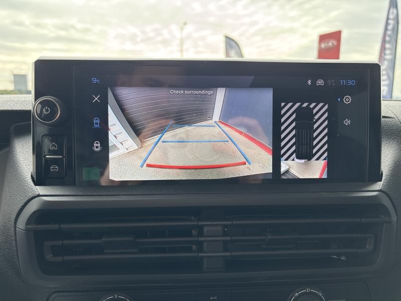 Image PEUGEOT Expert Fg M 2.2 Diesel 180ch automatique