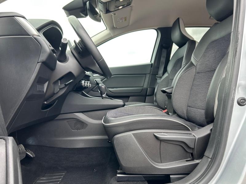 Image RENAULT Captur 1.3 TCe 140ch FAP Intens EDC -21