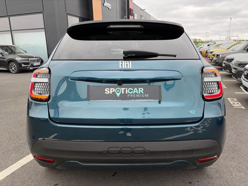 Image FIAT 600 e 156ch 54kWh La Prima