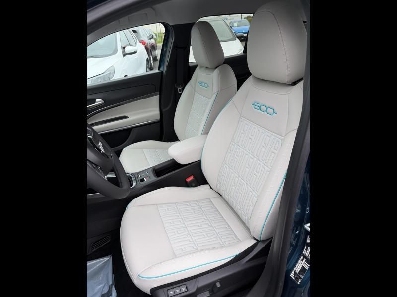 Image FIAT 600 e 156ch 54kWh La Prima