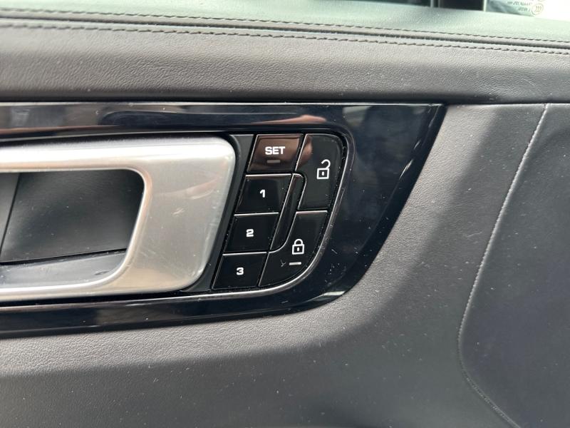 Image PORSCHE Cayenne 4.0 V8 680ch Turbo S E-Hybrid